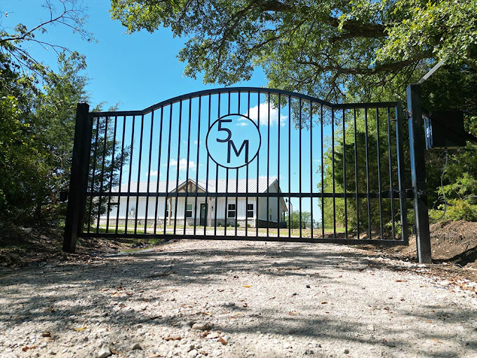 Fencing Contractor in Sherman TX