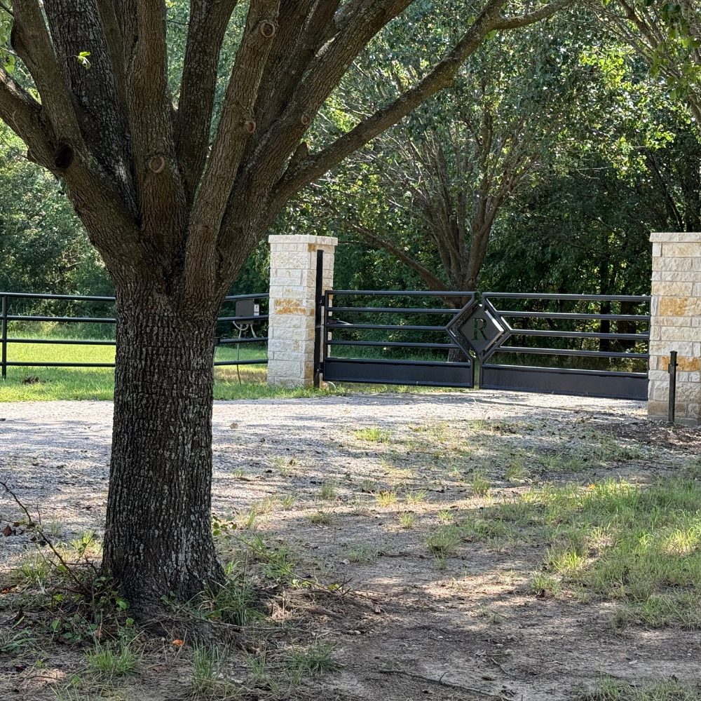 Fencing Photo (3) Pipe fence gate