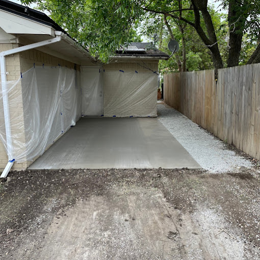 Signs Your Patio Needs Builder Replacement Now