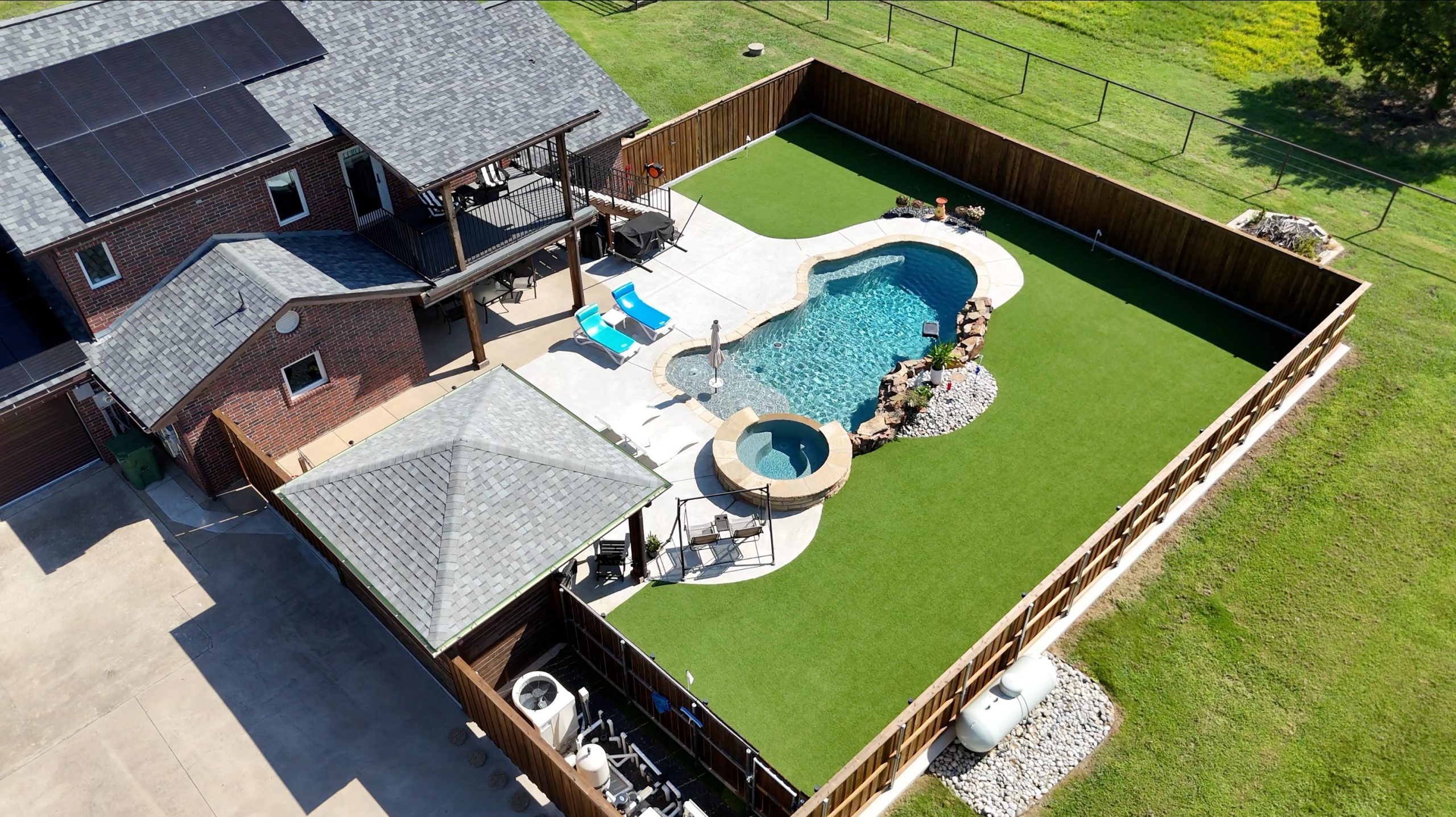 Outdoor Living Spaces Featuring Seamless Deck Installation